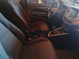 CHEVROLET - ONIX - 2024/2024 - Branca - R$ 82.900,00