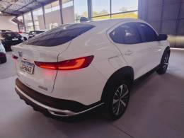 FIAT - FASTBACK - 2023/2024 - Branca - R$ 119.800,00