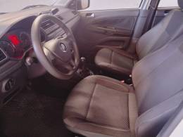 VOLKSWAGEN - GOL - 2016/2017 - Branca - R$ 46.900,00