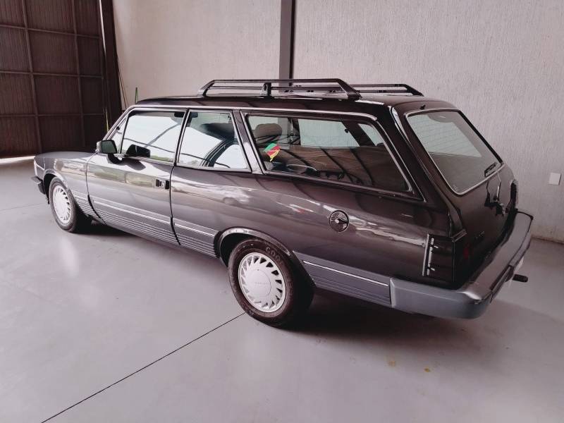 CHEVROLET - CARAVAN - 1989/1989 - Preta - R$ 68.900,00