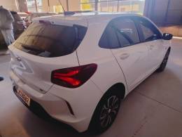 CHEVROLET - ONIX - 2024/2024 - Branca - R$ 82.900,00