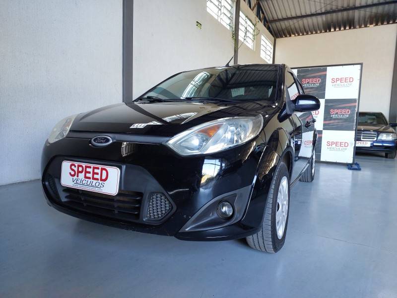 FORD - FIESTA - 2014/2014 - Preta - R$ 38.900,00