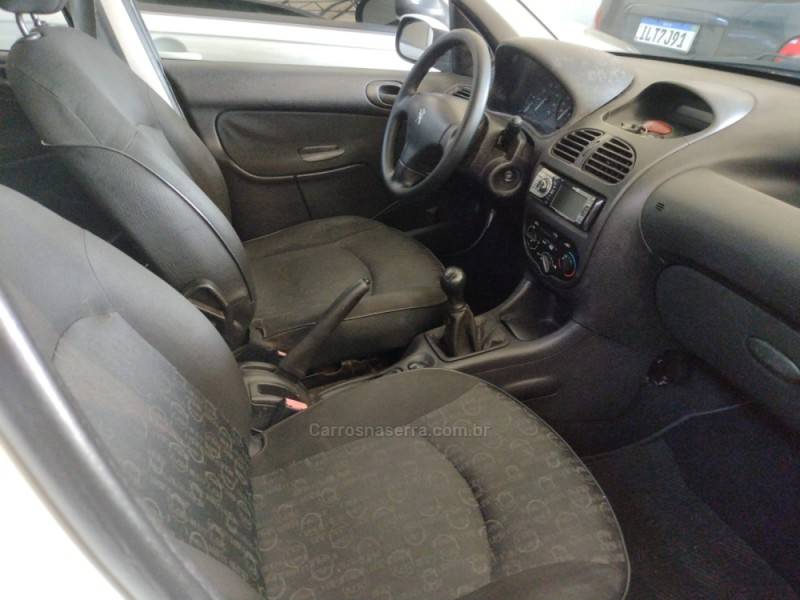 PEUGEOT - 206 - 2008/2008 - Branca - R$ 18.900,00
