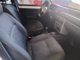 FIAT - UNO - 2012/2013 - Branca - R$ 31.800,00