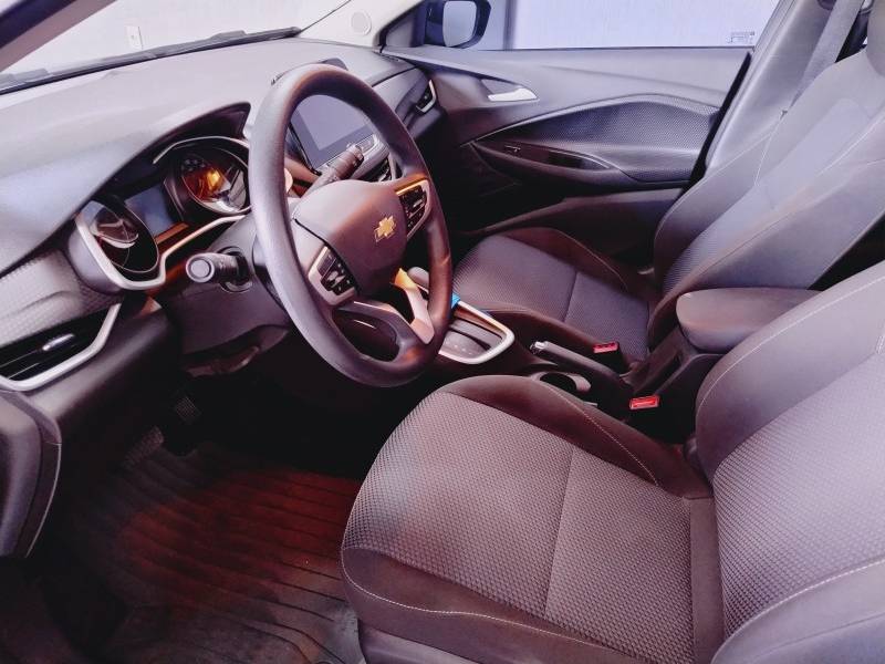 CHEVROLET - ONIX - 2022/2023 - Preta - R$ 88.900,00