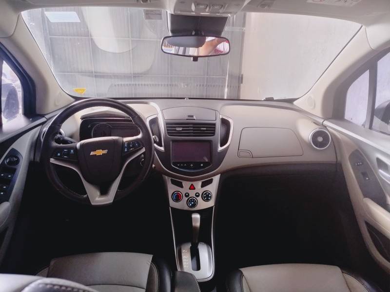 CHEVROLET - TRACKER - 2014/2015 - Prata - R$ 69.800,00