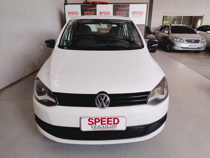 VOLKSWAGEN - FOX - 2014/2014 - Branca - R$ 43.900,00