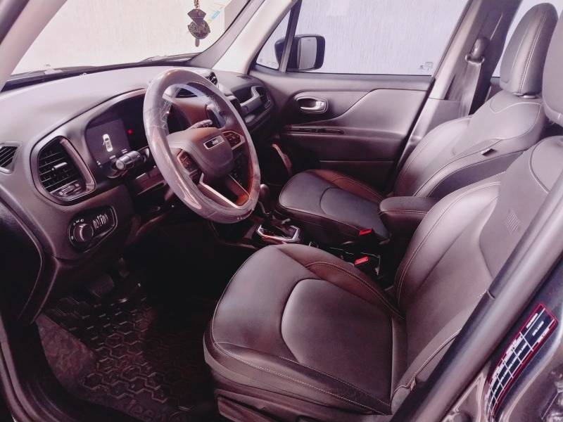 JEEP - RENEGADE - 2023/2024 - Cinza - R$ 124.900,00