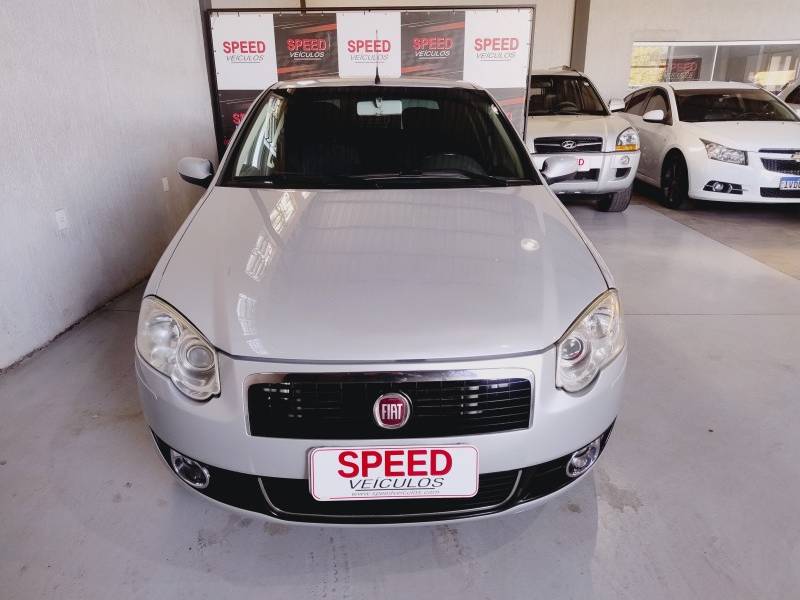 FIAT - PALIO - 2009/2010 - Prata - R$ 32.900,00