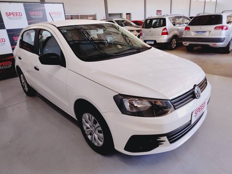 VOLKSWAGEN - GOL - 2016/2017 - Branca - R$ 46.900,00