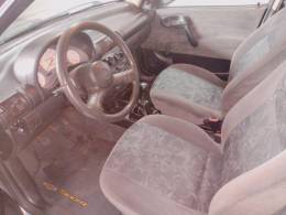 CHEVROLET - CORSA - 2001/2001 - Cinza - R$ 15.900,00