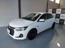 CHEVROLET - ONIX - 2020/2020 - Branca - R$ 53.900,00