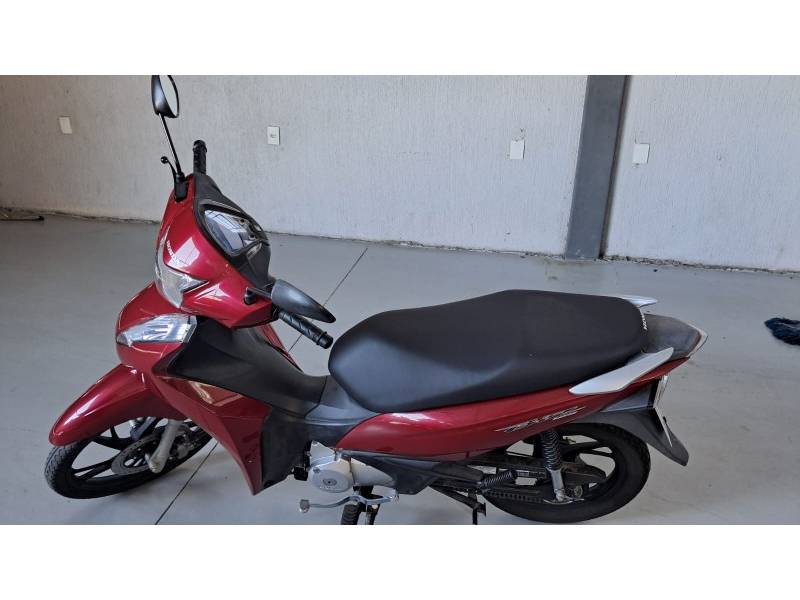 HONDA - BIZ 125 - 2020/2020 - Vermelha - R$ 16.500,00