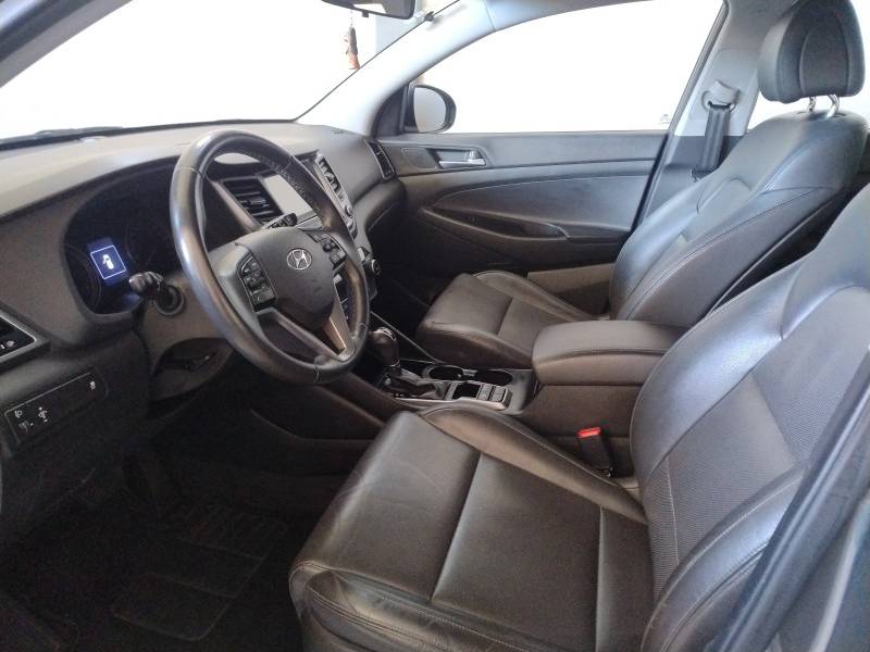 HYUNDAI - TUCSON - 2017/2018 - Cinza - R$ 98.900,00