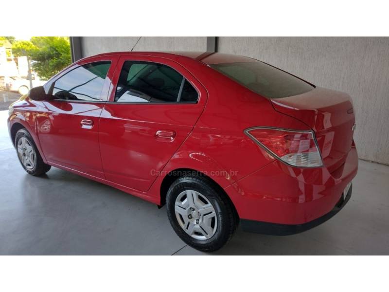 CHEVROLET - PRISMA - 2015/2015 - Vermelha - R$ 47.900,00