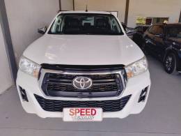 TOYOTA - HILUX - 2019/2019 - Branca - R$ 195.900,00