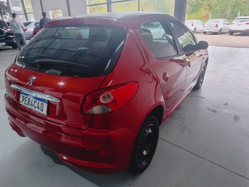 PEUGEOT - 207 - 2011/2012 - Vermelha - R$ 23.900,00