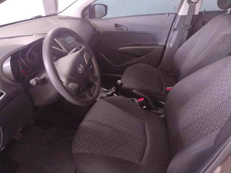 HYUNDAI - HB20 - 2019/2019 - Prata - R$ 54.900,00
