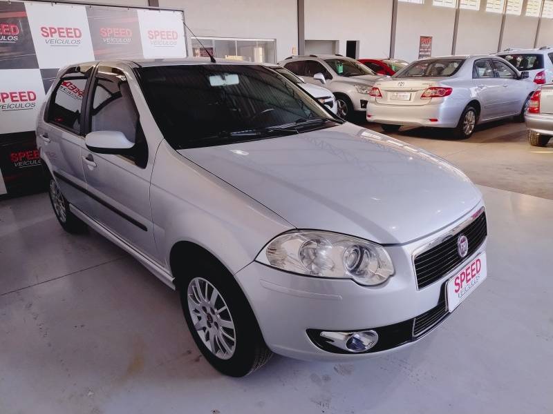 FIAT - PALIO - 2009/2010 - Prata - R$ 32.900,00