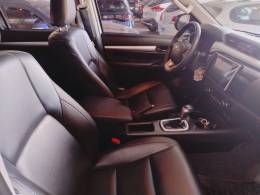 TOYOTA - HILUX - 2019/2019 - Branca - R$ 195.900,00