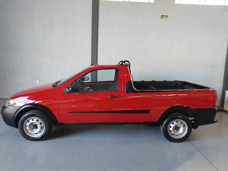 FIAT - STRADA - 2010/2011 - Vermelha - R$ 39.800,00