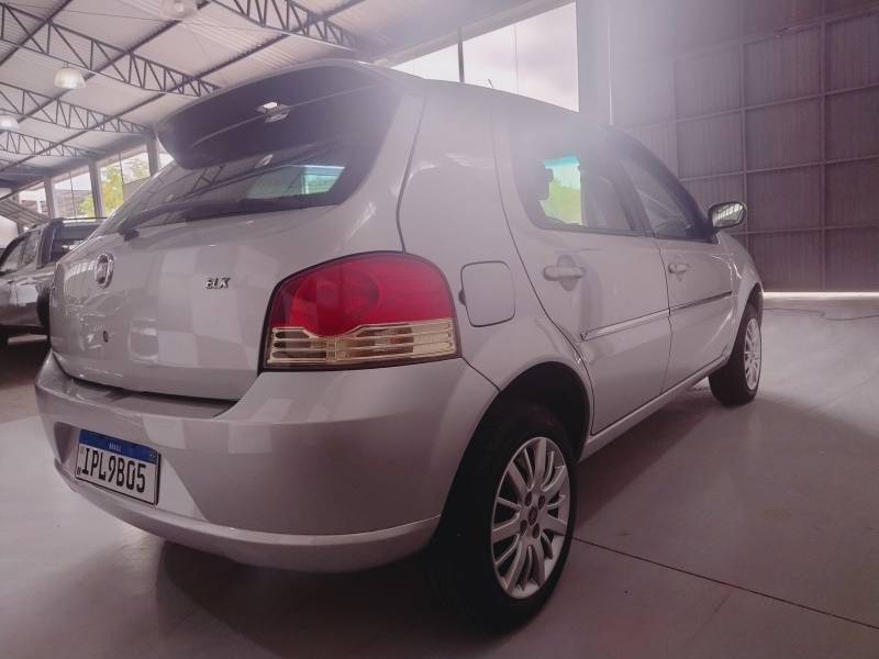 FIAT - PALIO - 2009/2010 - Prata - R$ 31.800,00