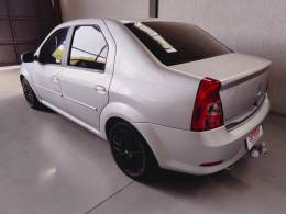 RENAULT - LOGAN - 2010/2011 - Prata - R$ 27.900,00