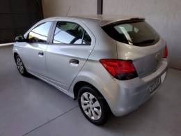 CHEVROLET - ONIX - 2018/2019 - Prata - R$ 52.900,00