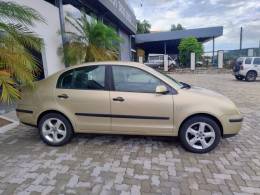 VOLKSWAGEN - POLO SEDAN - 2003/2003 - Bege - R$ 23.900,00