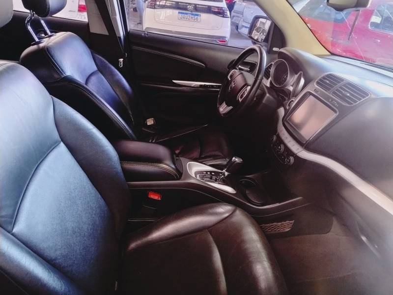 DODGE - JOURNEY - 2013/2013 - Branca - R$ 58.900,00