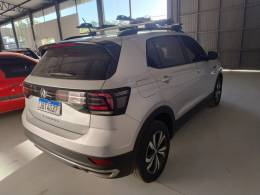 VOLKSWAGEN - T-CROSS - 2022/2023 - Prata - R$ 107.900,00