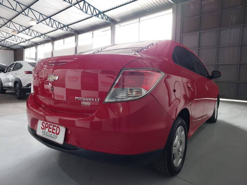 CHEVROLET - PRISMA - 2015/2015 - Vermelha - R$ 46.900,00