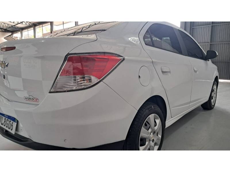CHEVROLET - PRISMA - 2013/2014 - Branca - R$ 45.500,00