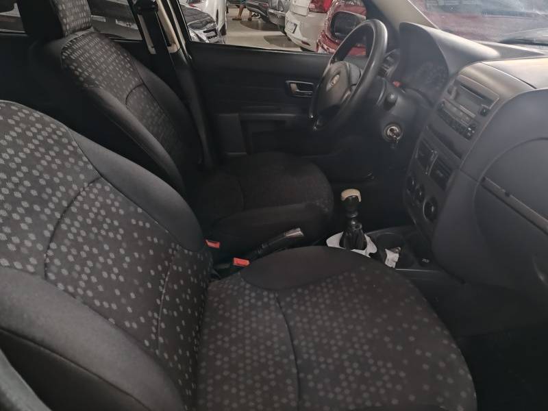 FIAT - PALIO - 2010/2011 - Cinza - R$ 35.900,00