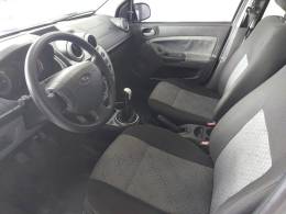 FORD - FIESTA - 2013/2014 - Branca - R$ 34.900,00