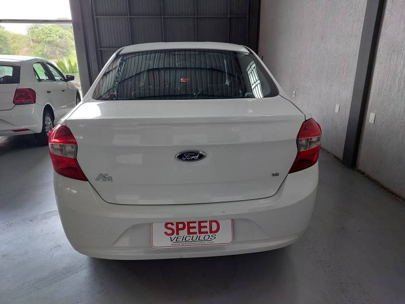 FORD - KA + - 2016/2016 - Branca - R$ 44.900,00