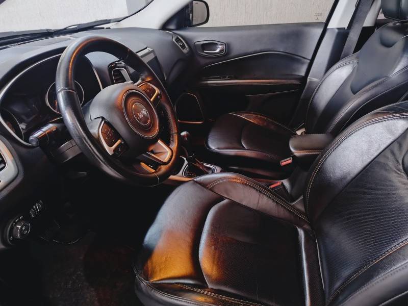JEEP - COMPASS - 2019/2019 - Preta - R$ 98.500,00