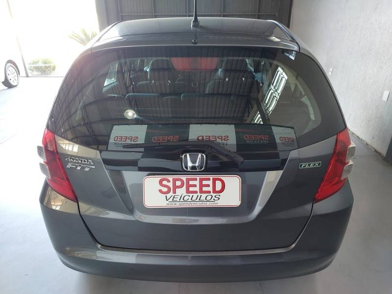 HONDA - FIT - 2011/2012 - Cinza - R$ 50.900,00