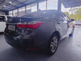 TOYOTA - COROLLA - 2019/2019 - Cinza - R$ 107.500,00