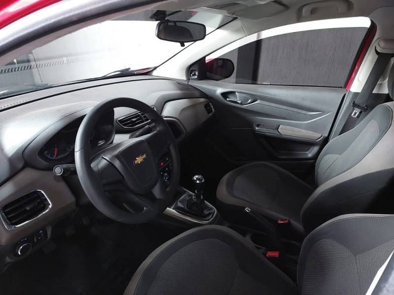 CHEVROLET - PRISMA - 2015/2015 - Vermelha - R$ 46.900,00