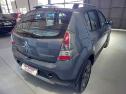 RENAULT - SANDERO - 2012/2012 - Cinza - R$ 40.900,00