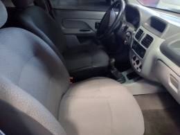 RENAULT - CLIO - 2009/2010 - Vermelha - R$ 24.900,00