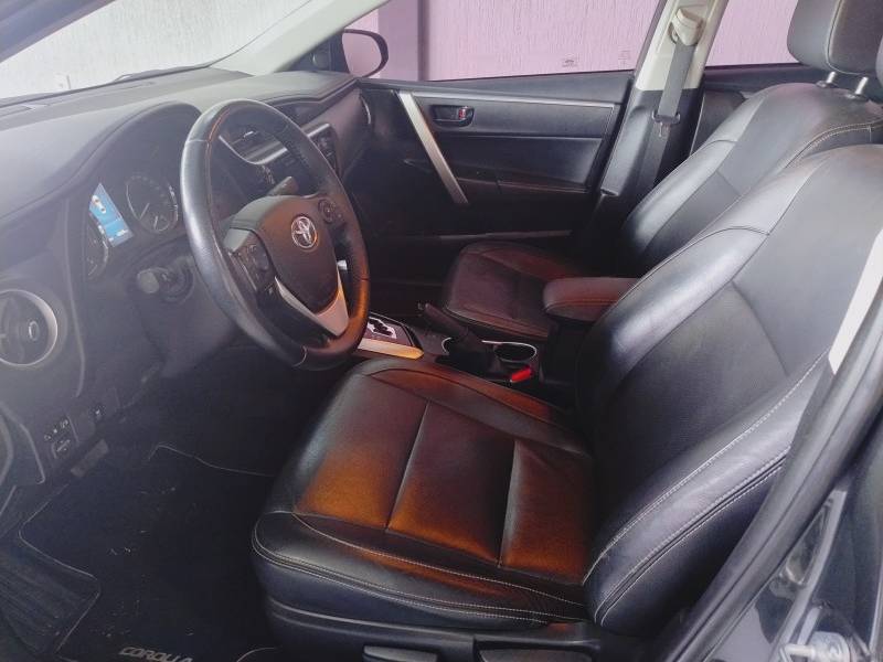 TOYOTA - COROLLA - 2019/2019 - Cinza - R$ 107.500,00