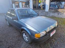 FORD - ESCORT - 1988/1989 - Azul - R$ 9.990,00
