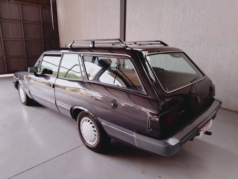 CHEVROLET - CARAVAN - 1989/1989 - Preta - R$ 68.900,00