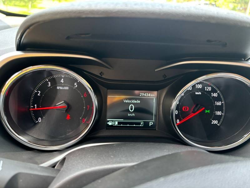 CHEVROLET - TRACKER - 2022/2023 - Vermelha - R$ 105.800,00