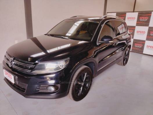 VOLKSWAGEN - TIGUAN - 2012/2012 - Preta - R$ 59.800,00
