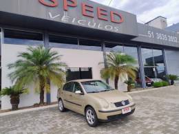 VOLKSWAGEN - POLO SEDAN - 2003/2003 - Bege - R$ 23.900,00