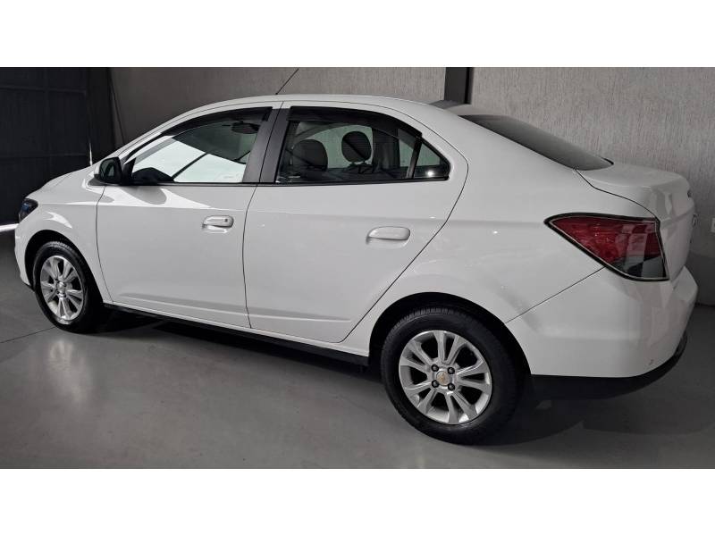 CHEVROLET - PRISMA - 2015/2015 - Branca - R$ 54.900,00