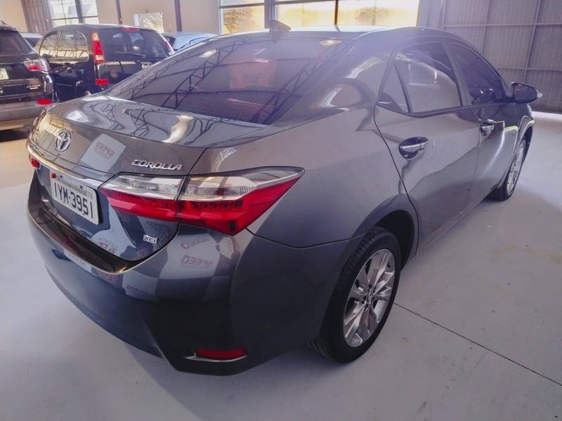 TOYOTA - COROLLA - 2019/2019 - Cinza - R$ 107.500,00